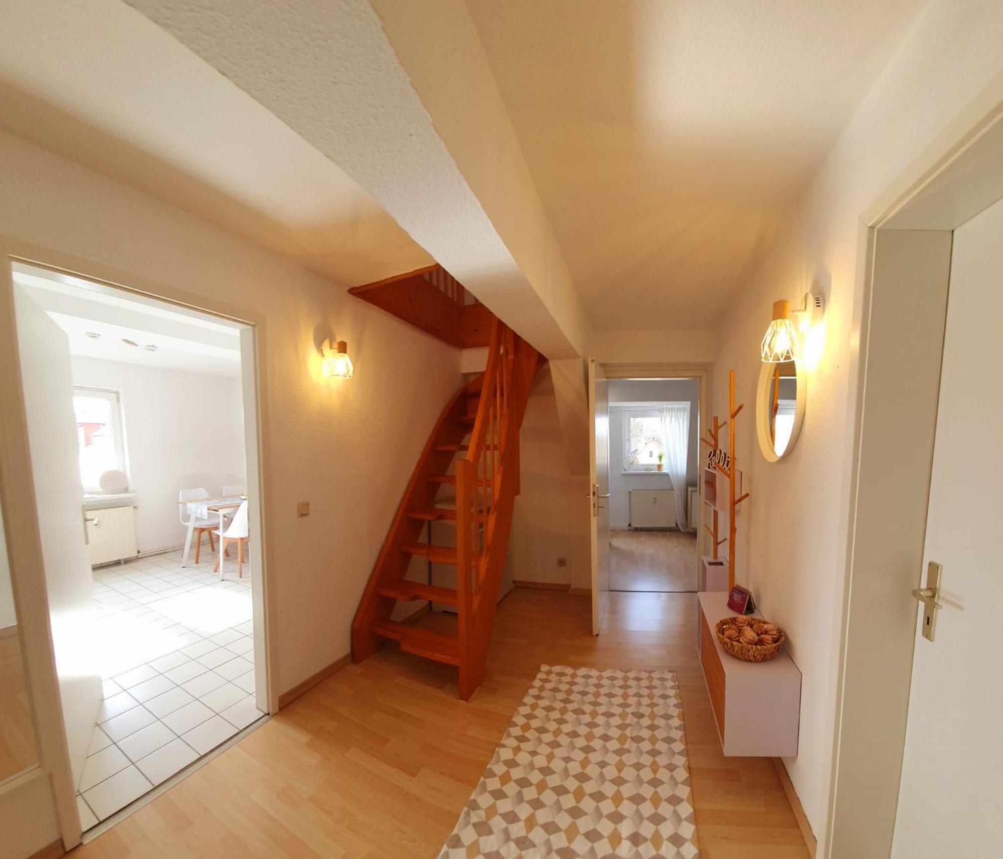 Charmante Maisonnette-dachgeschosswohnung In Zentraler Lage Apartment *